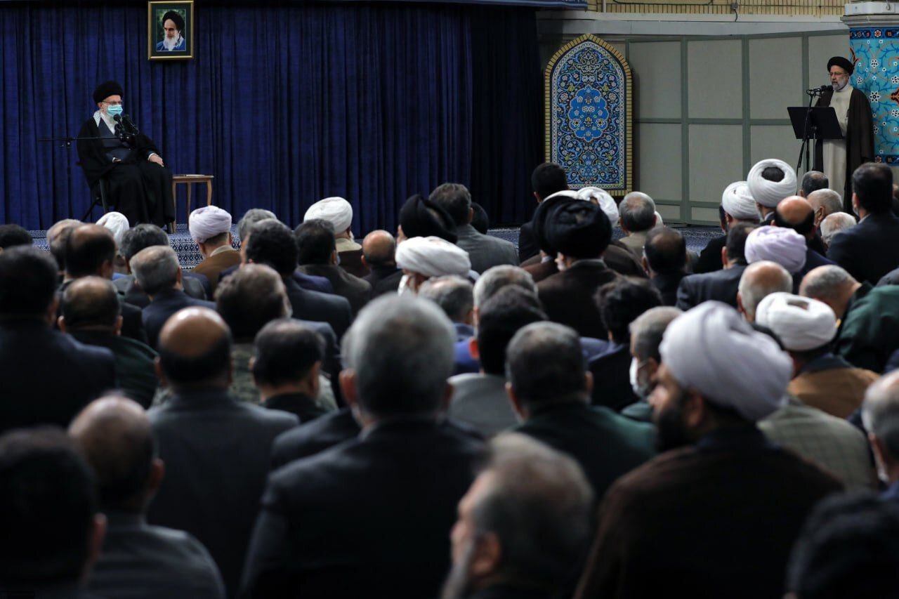 اولین تصاویر از دیدار مهم کارگزاران نظام با رهبر انقلاب | ببینید