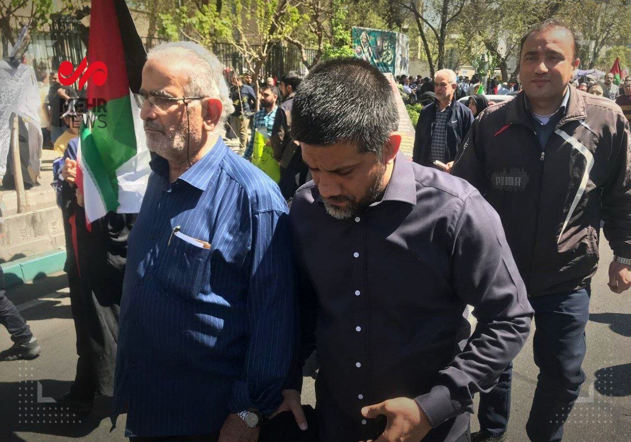 تیپ علیرضا دبیر در راهپیمایی روز قدس + عکس