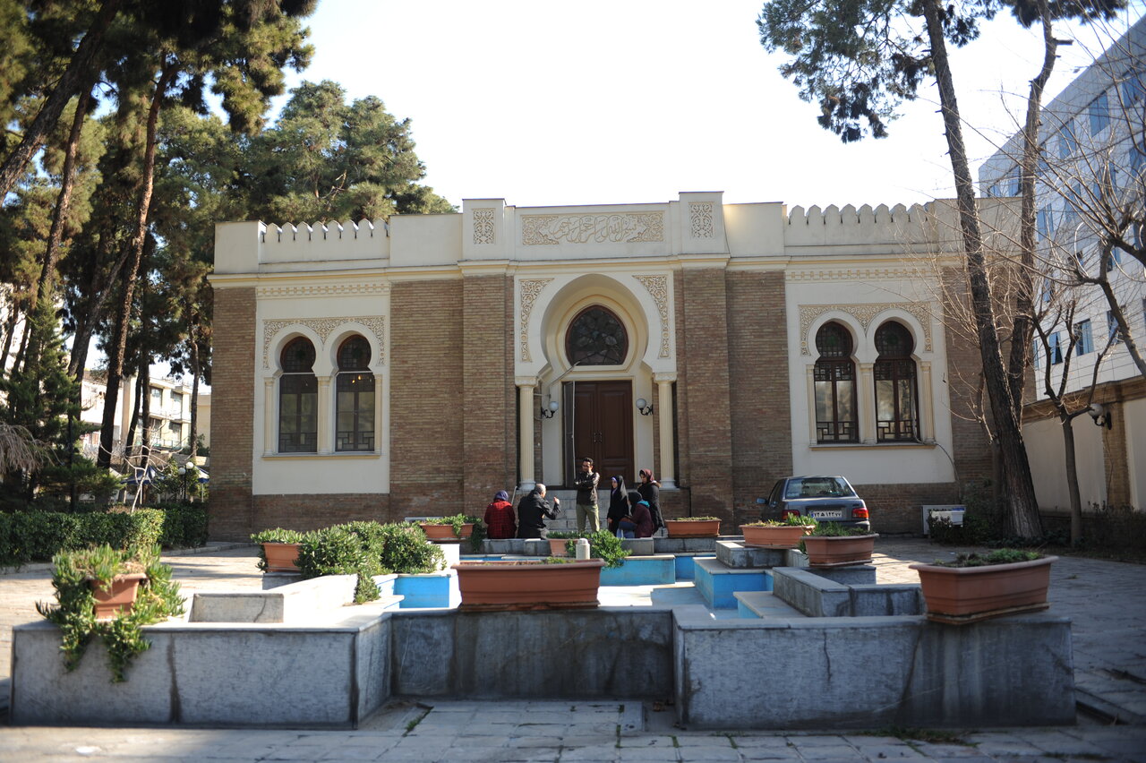 خانه حکیم باشی های تهران را ببینید | ساختمان های پزشکان