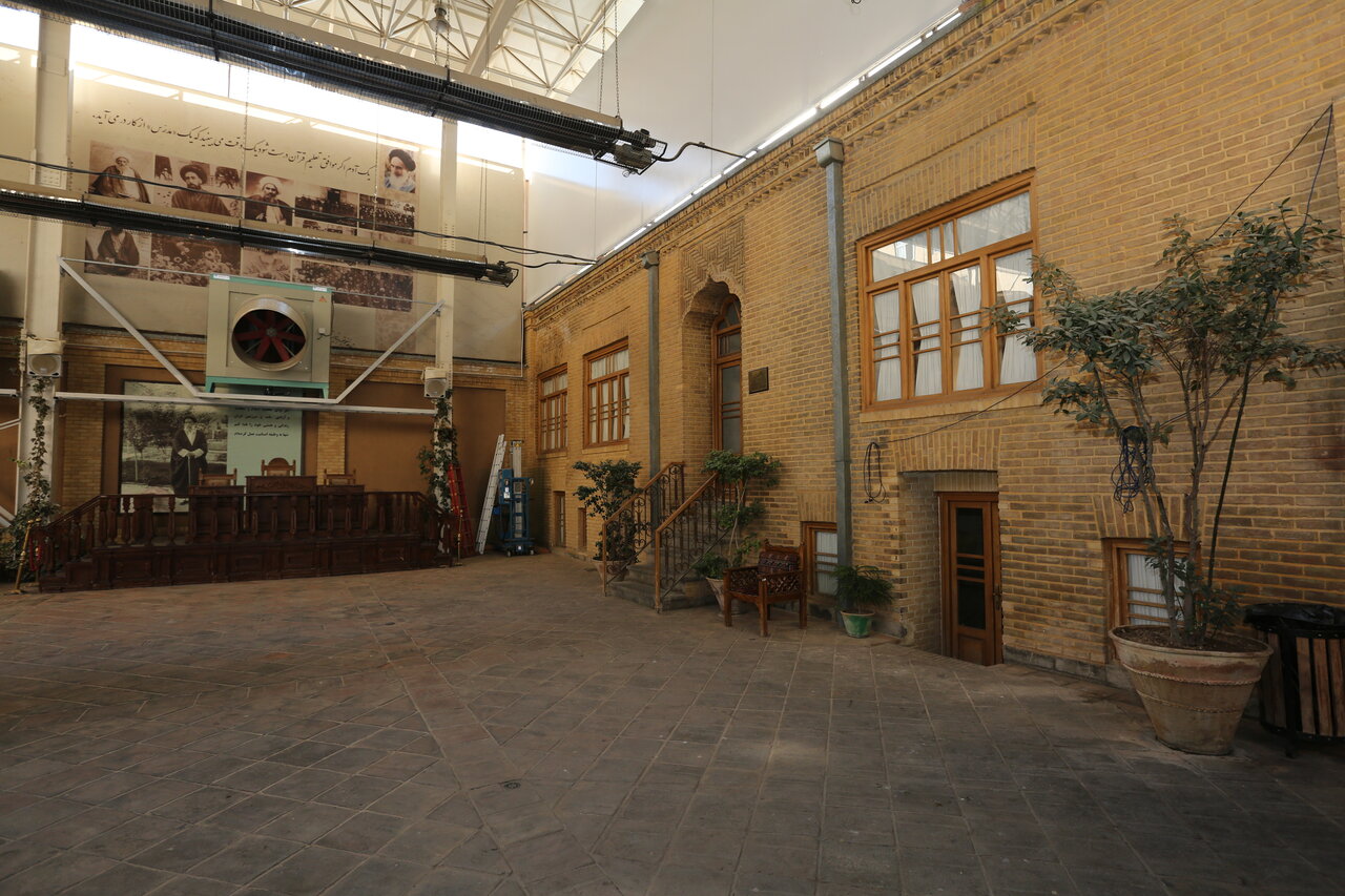 سرپناه وکیل شجاع مردم تهران