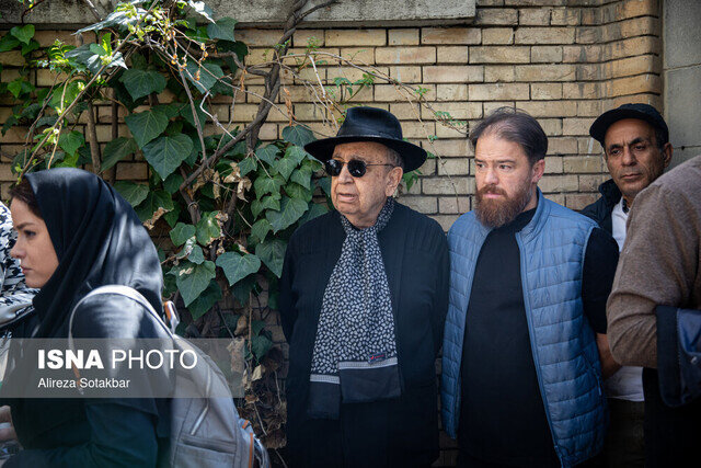 محسن تنابنده و چهرههای خاصی که برای وداع با رضا داوود نژاد آمدند + تصاویر