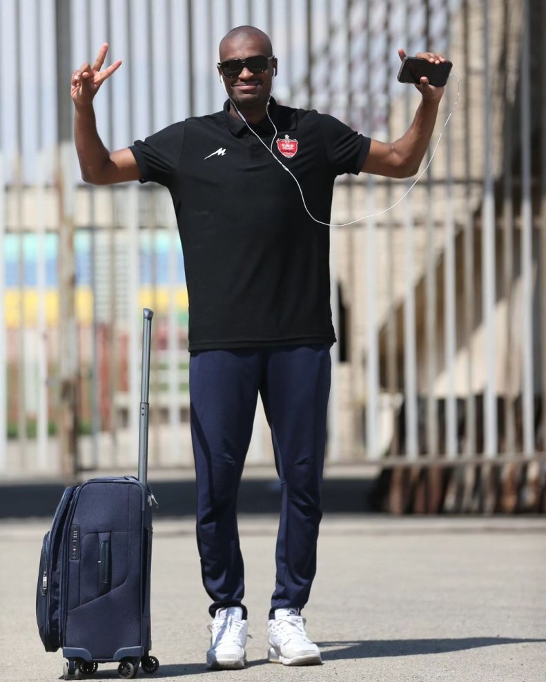 پرسپولیس عازم فرودگاه شد + عکس