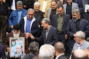 محمود احمدی‌نژاد از چهره جدیدش رونمایی کرد