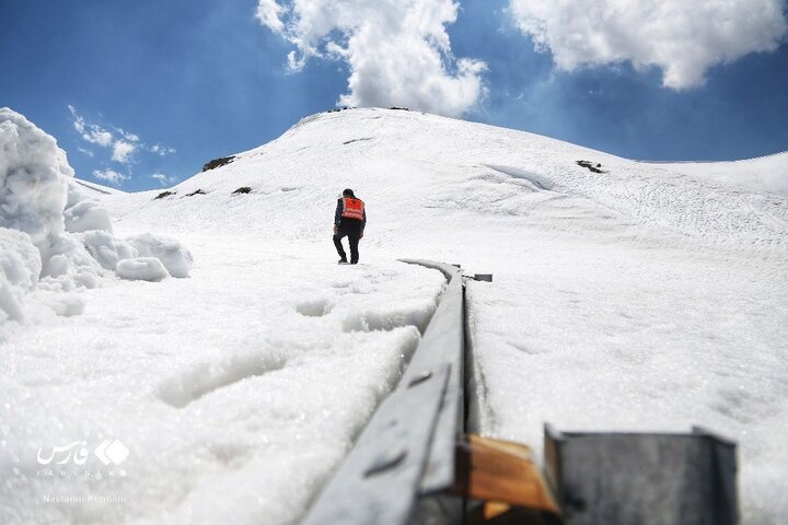 برفروبی محور هشتگرد-طالقان