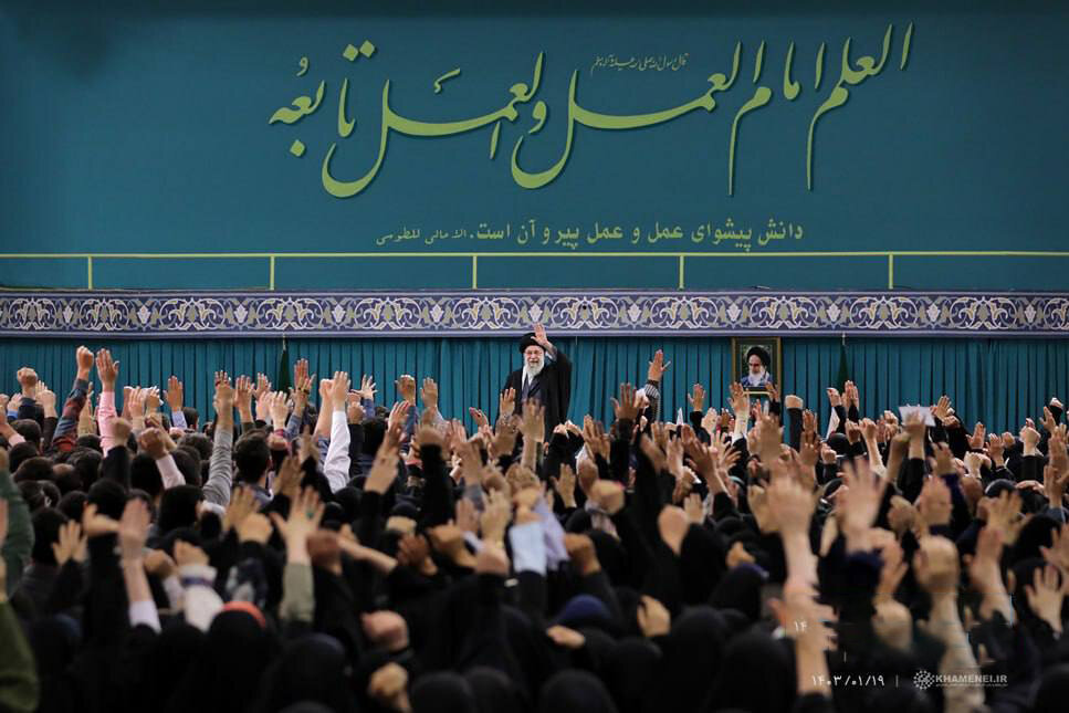  تصاویری از دیدار رمضانی دانشجویان با رهبر انقلاب | ببینید