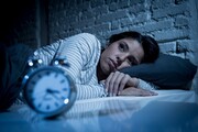 ۱۰ دلیل برای بی خوابی در زنان | یک زن چقدر به خواب نیاز دارد؟