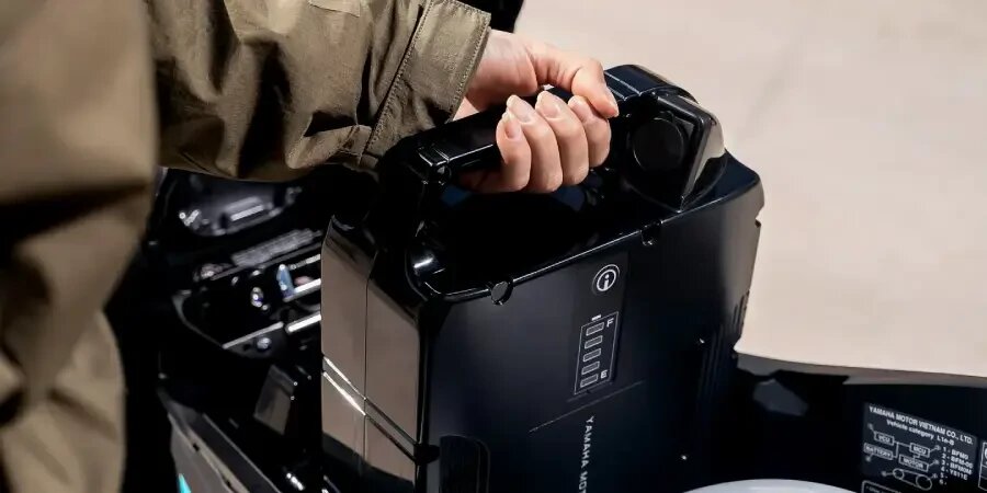 باتری موتور طرح کلیک کجاست؟