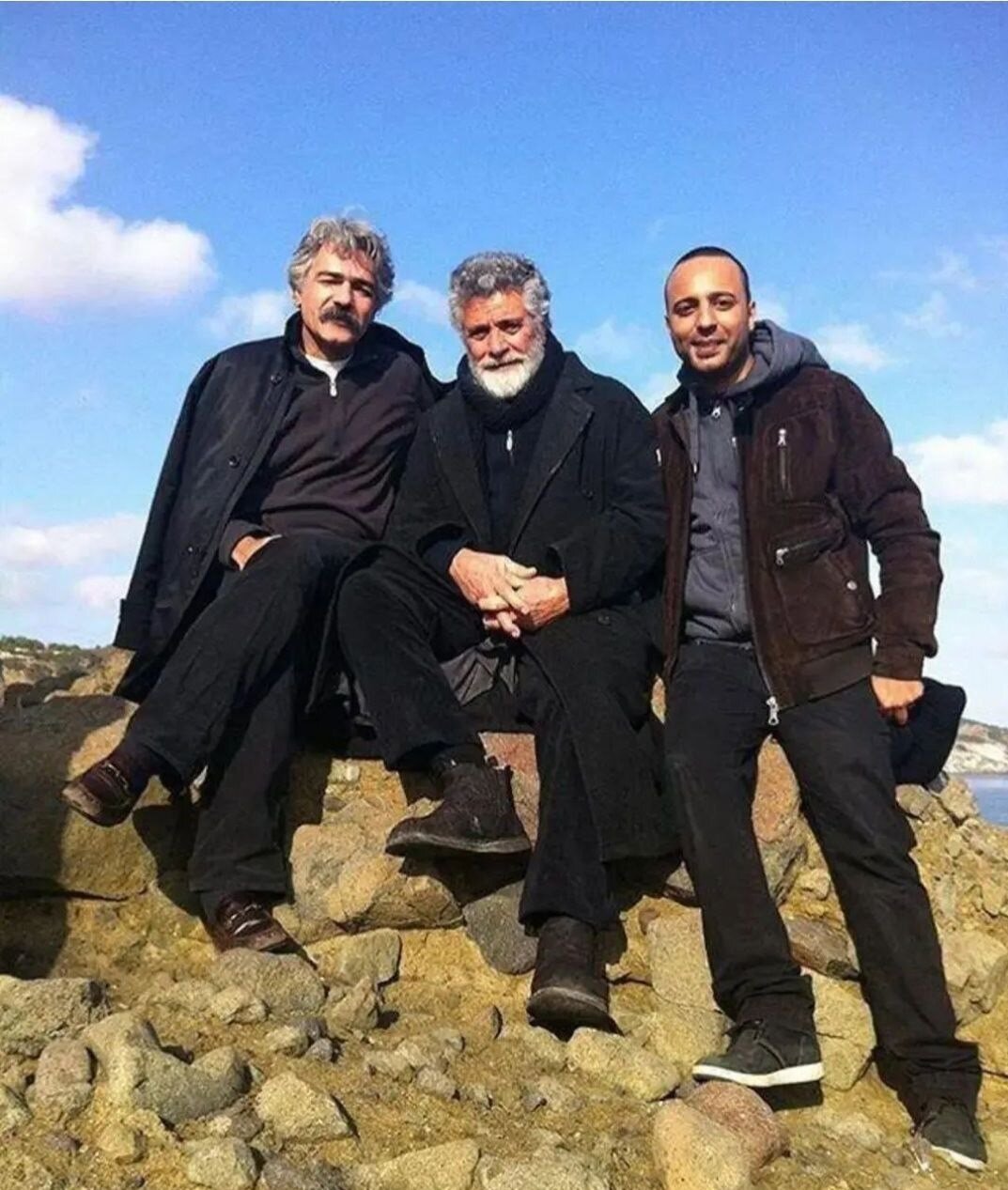 ابی و همایون شجریان + عکس | چرا نزدیکی ابی به هنرمندان ایرانی خطرناک است؟