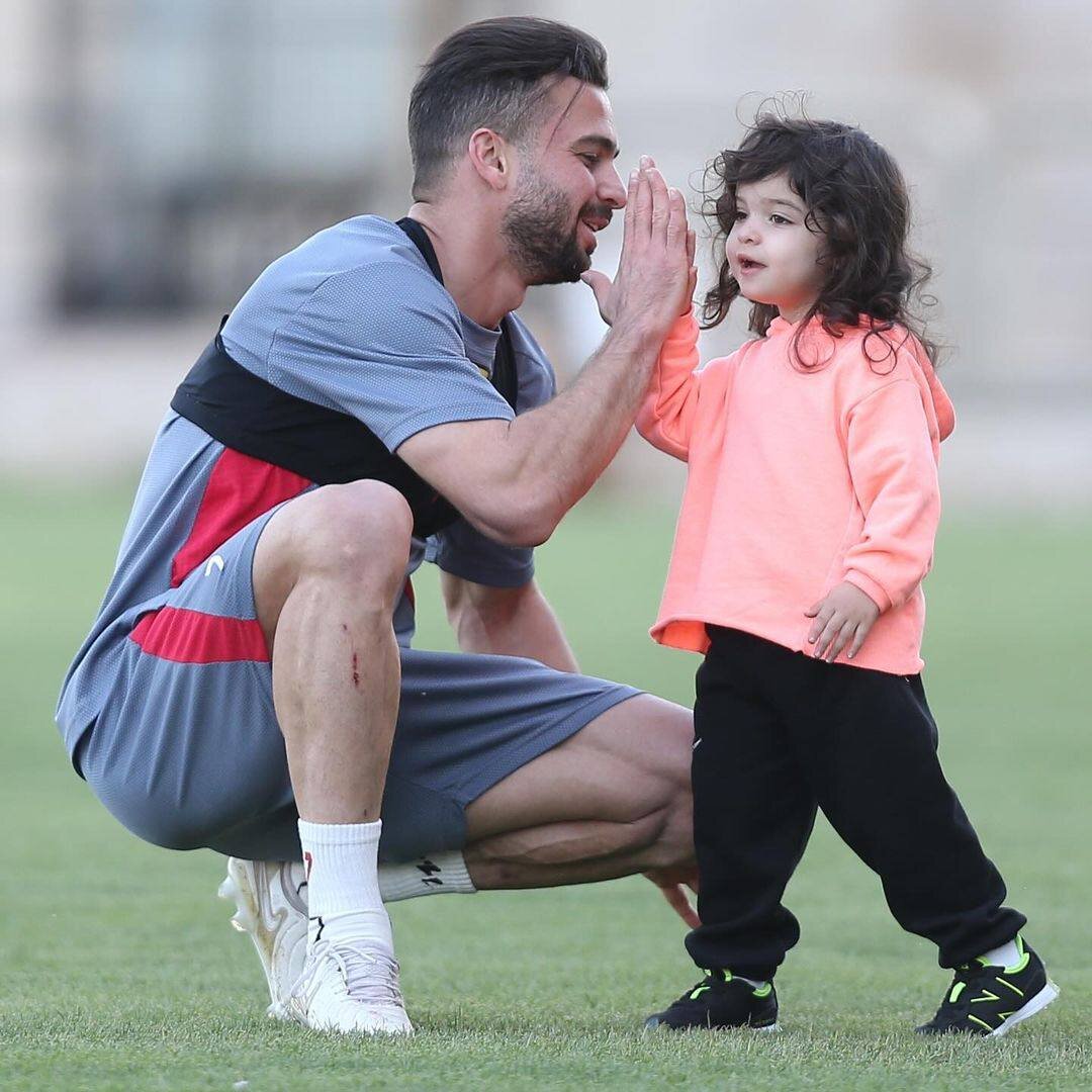 این دختر مهمان ویژه تمرین پرسپولیس بود | تصاویر