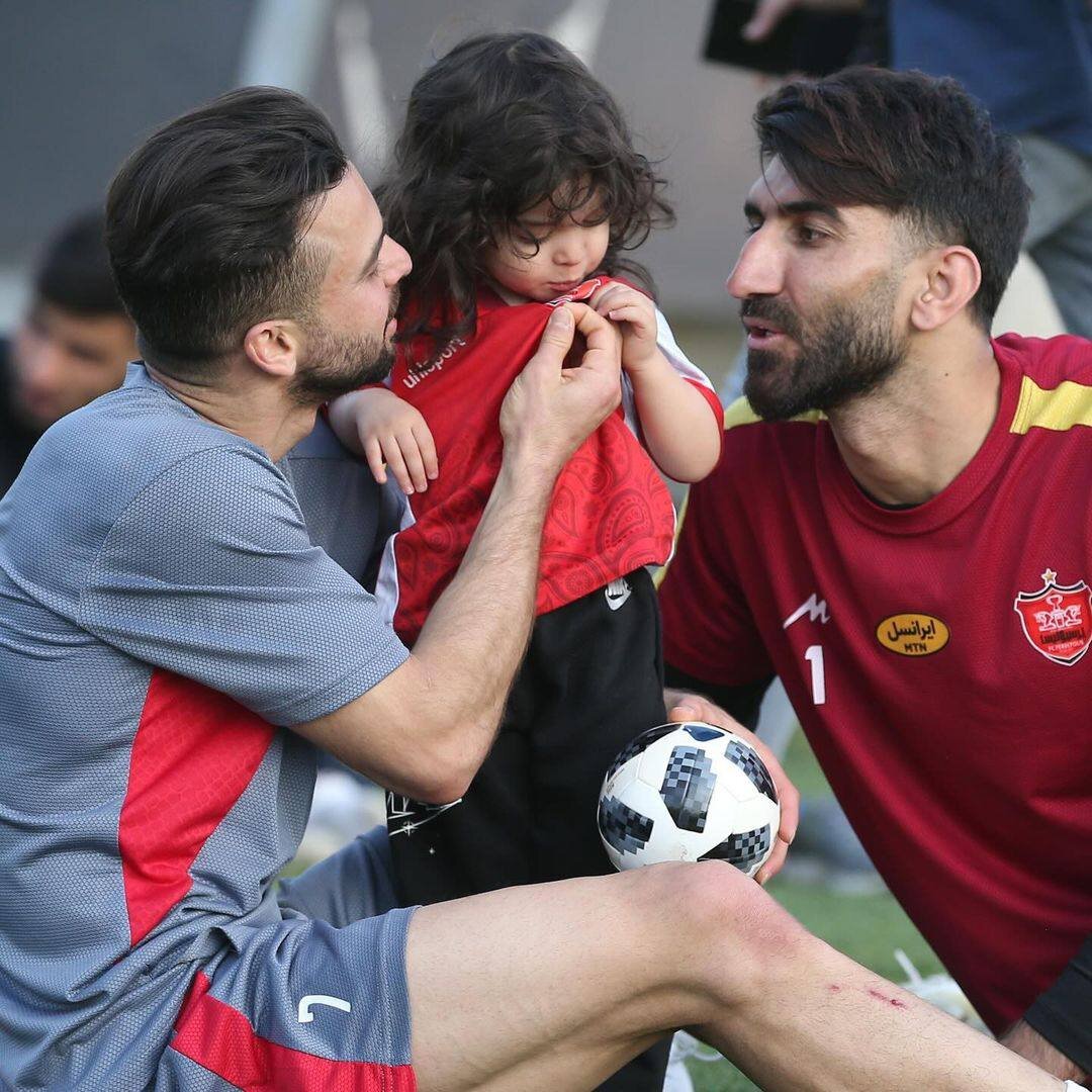 این دختر مهمان ویژه تمرین پرسپولیس بود | تصاویر