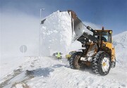تصاویری از برف روبی گردنه تته کردستان | حجم سنگین برف در گردنه + فیلم