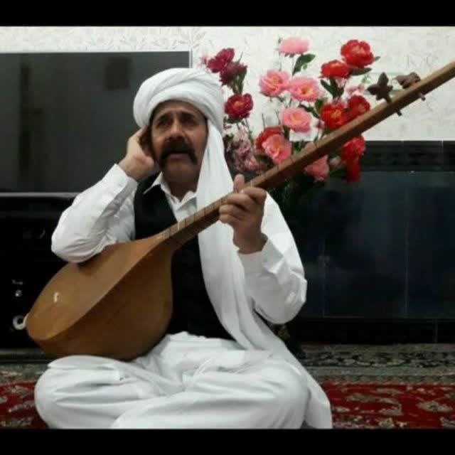 پاکبان مشهدی که نوازندگی دوتار را با قوطی روغن نباتی شروع کرد