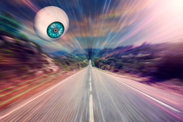 فوائد تماشای تلویزیون | چشمهایتان به شما دروغ نمیگویند