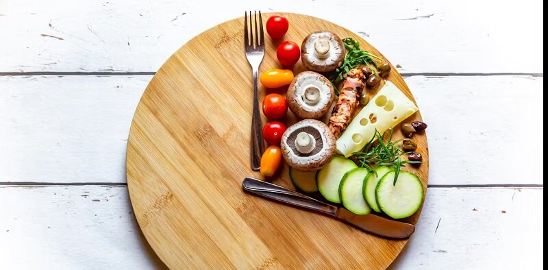 با این شیوه ۵۵۰ کالری در روز کم کنید | توصیه متخصصان درباره شیوههای کاهش وزن