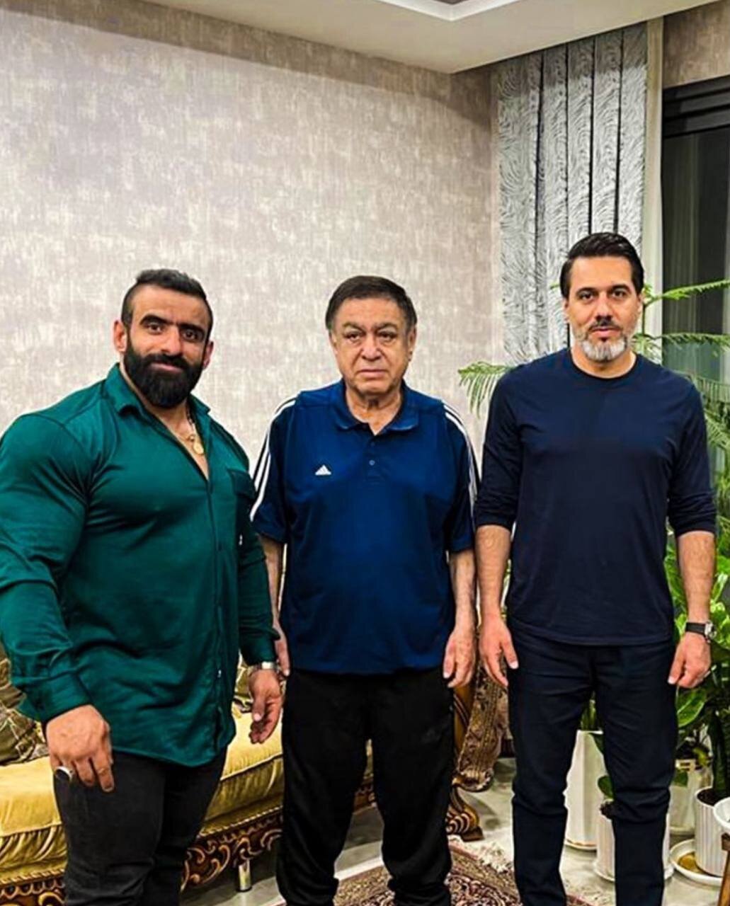 دیدار هادی چوپان به منزل سرمربی سرشناس فوتبال ایران رفت + عکس