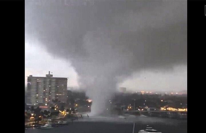 تصاویر آخرالزمانی از گردباد ویرانگر در آمریکا | ویدئو