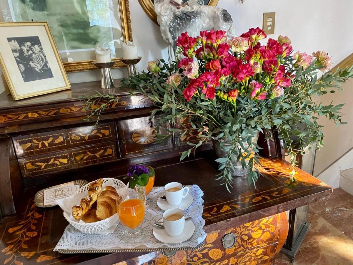 رزرو هتل میلان ویلا آیدا