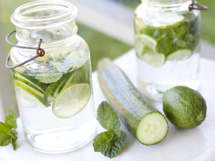 طرز تهیه یک نوشیدنی ساده با فواید بسیار | از کاهش وزن تا پوست سالم