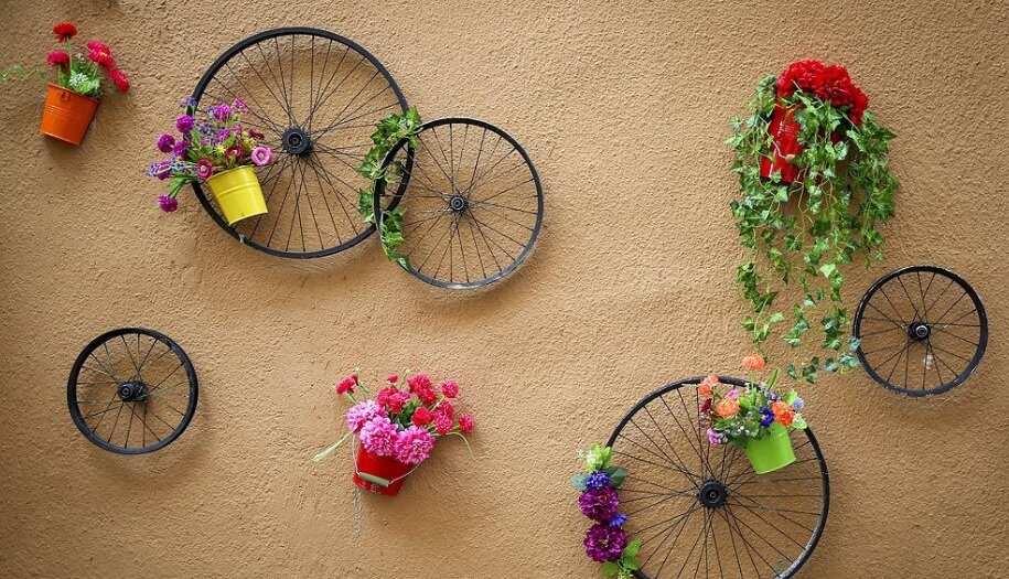 گردش در رنگی رنگی ترین معبر| کوچه چتری در فردوسی