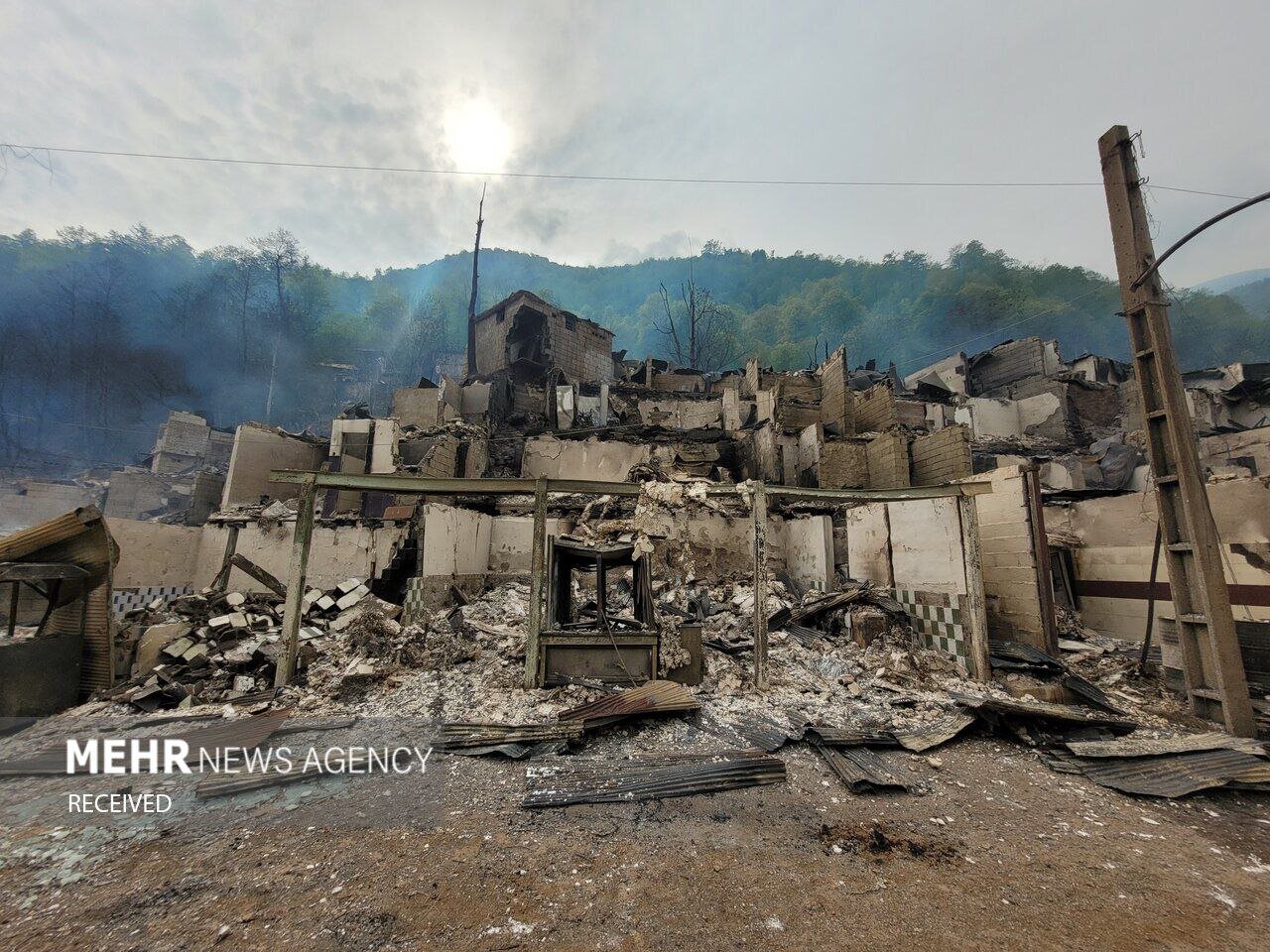 ببینید | تصاویر هولناک جدید از بقایای آتش‌سوزی در گیلان | اینجا دیگر ویرانه است!