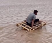 تشکیل حیرت‌انگیز یک دریاچه در کویر اصفهان + فیلم