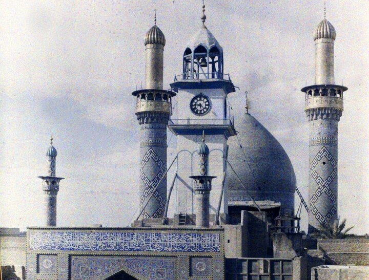 حرم مطهر حضرت ابوالفضل (ع) - ۲۳ فروردین سال ۱۳۰۶ شمسی – ساعت ۵:۴۶ عصر