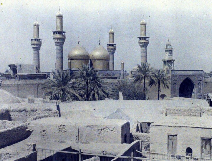 حرم مطهر کاظمین علیهم السلام – ۱۴ فروردین سال ۱۳۰۶ شمسی – ساعت ۵:۵۰ عصر