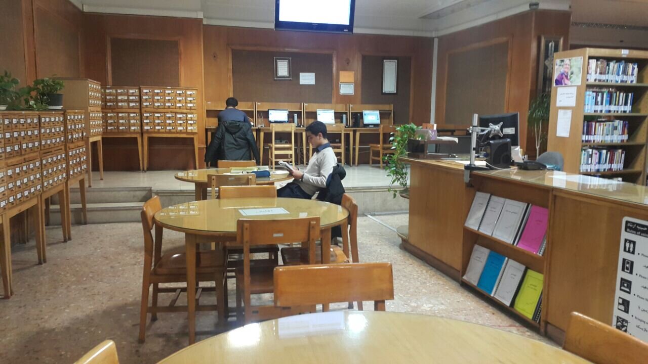 کتابخوانی را در سرچشمه تجربه کنید