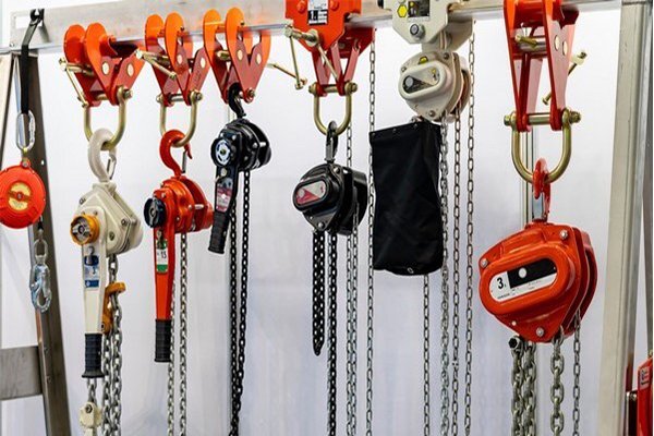 جزئیات و قطعات اصلی چرثقیل ها و بالابرهای زنجیری چیست؟