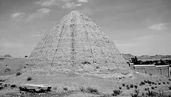 قالبهای یخ ۱۰۰ کیلویی در این محله تولید میشد | معماری عجیب یخچالهای دولاب