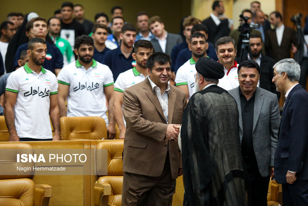 عکس | خوش و بش گرم رئیسی با حسین رضا زاده