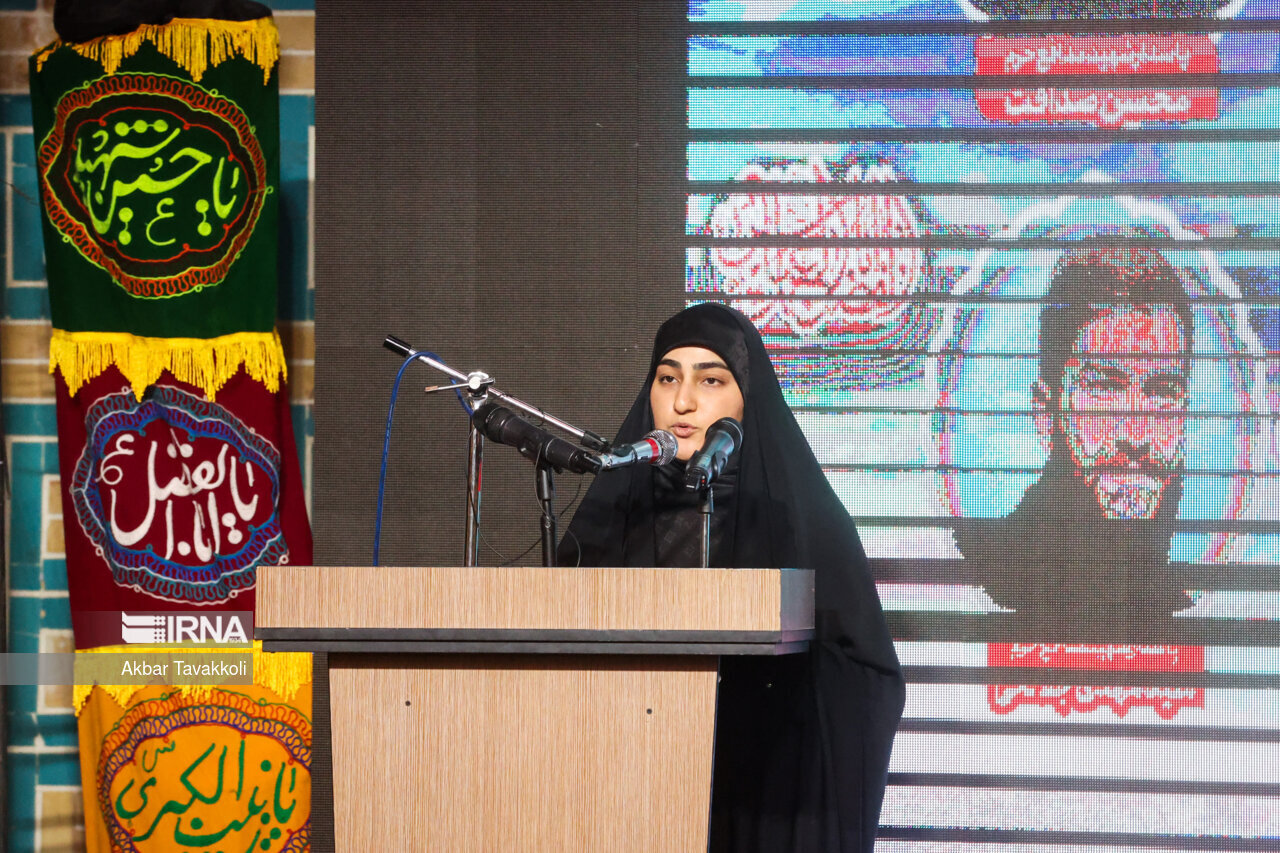 جدیدترین تصاویر از زینب سلیمانی در یک مراسم رسمی