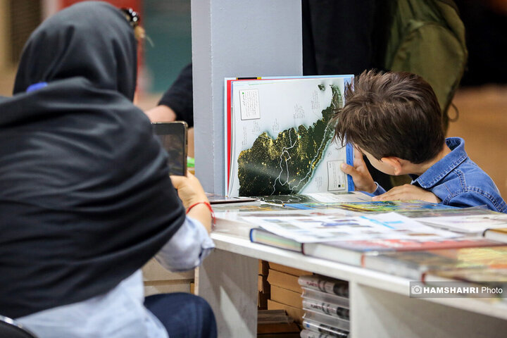 سی و پنجمین نمایشگاه کتاب در مصلی تهران| تصاویر