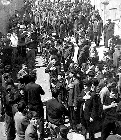 چرا دولاب دارالمومنین  تهران است؟ | فرح، اینجا چادر سر کرد