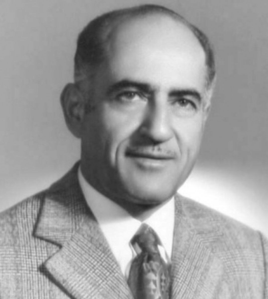 ناصر نجمی، فرزند سنگلج | تصویرساز چیرهدست روزگار سپریشده