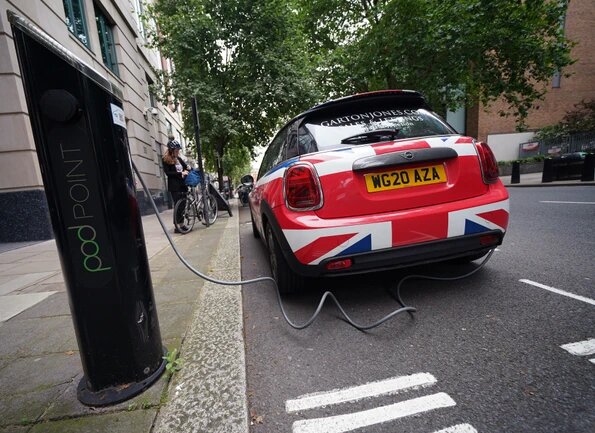 کدام کشورها بیشترین ایستگاه های شارژ خودروهای برقی دارند؟