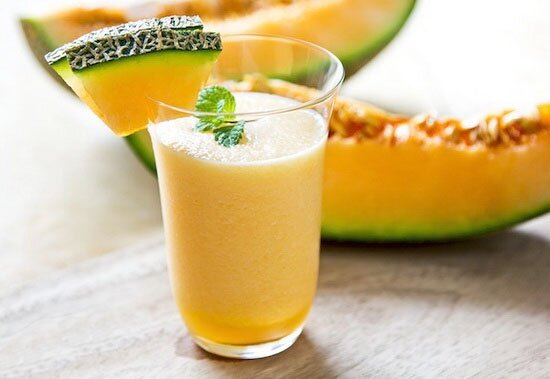 با این میوه بهاری یک نوشیدنی کافی شاپی درست کنید