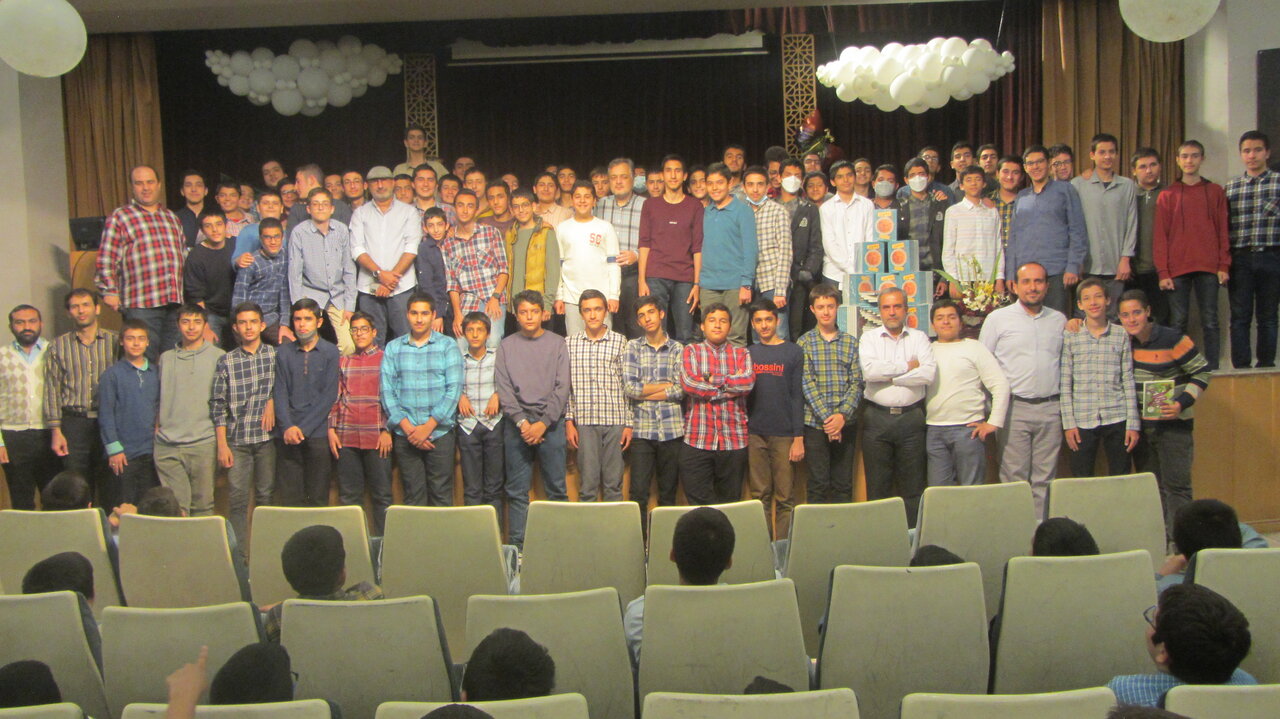 چه کنیم کتابخانههای مدارس رونق گیرند؟