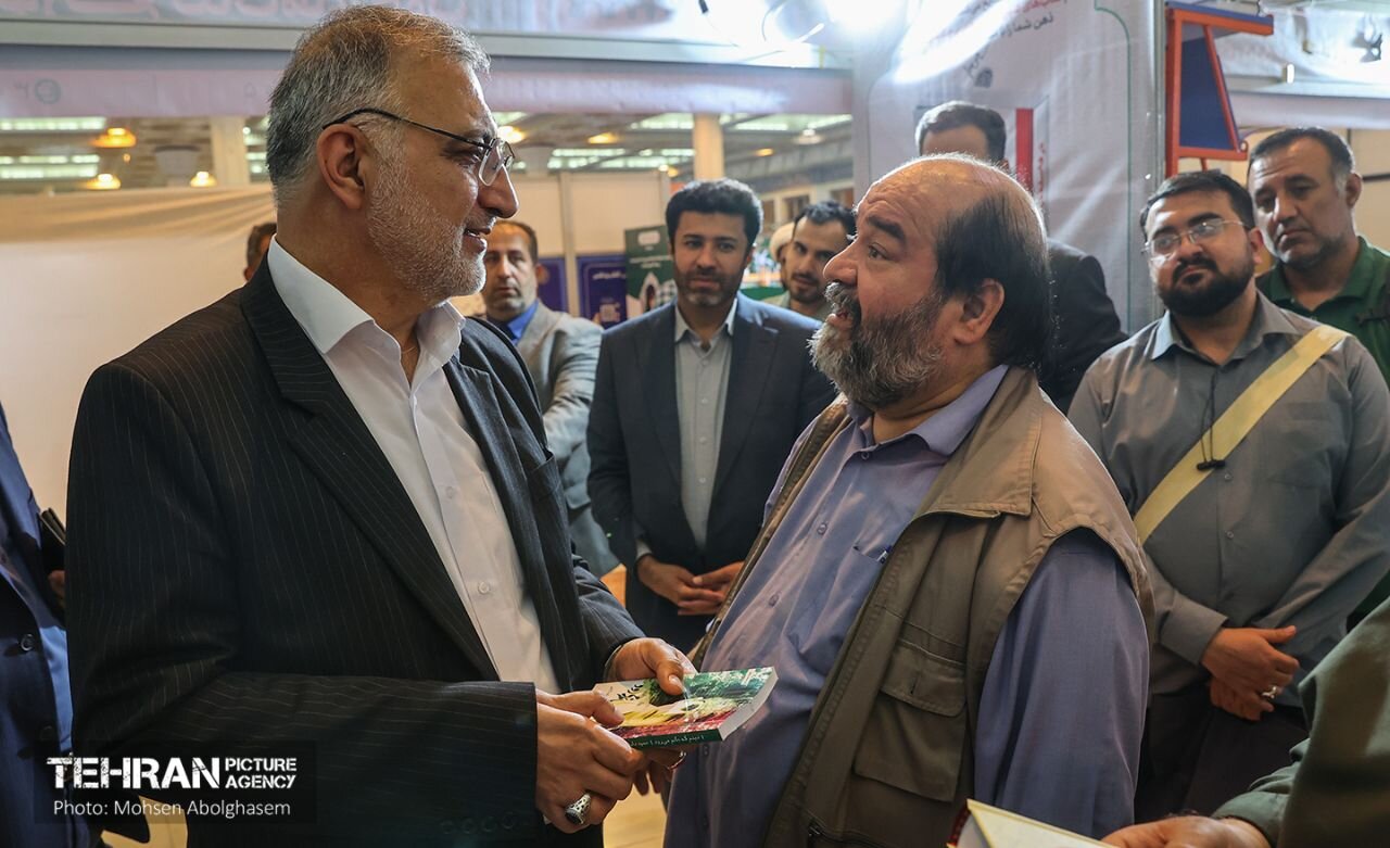 اجرای برنامه های ترویج کتابخوانی در مساجد و مدارس