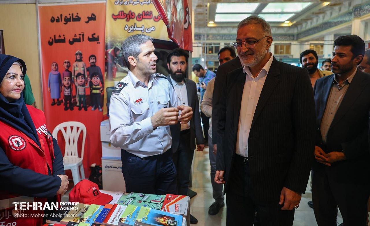 اجرای برنامه های ترویج کتابخوانی در مساجد و مدارس