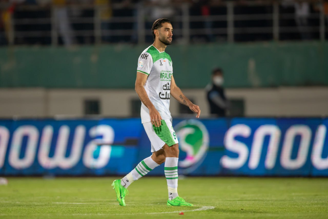 استقلال و پرسپولیس همه بازیهایی را که مانده، میبرند | پیشنهاد داشتم اما اشتباه کردم قبول نکردم!