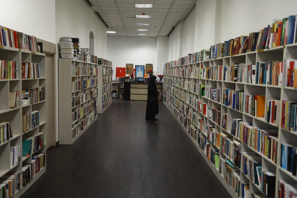 كتابخانه مجموعه فرهنگي شهداي سرچشمه