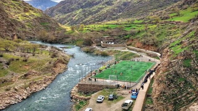 رویایی‌ترین زمین فوتبال ایران اینجاست + فیلم