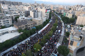 ۱۳ روایت از جشن بزرگ امام رضایی‌ها که در تهران برگزار شد | از حضور پرنده های سبز تا پاتوق آبادانی‌های عاشق امام رضا!