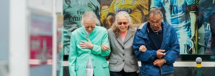 چرا پیرها یواشتر حرکت میکنند؟