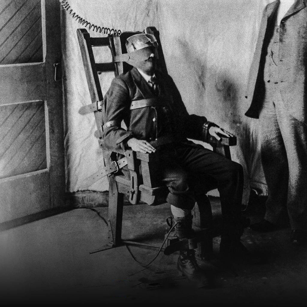 یکی از اولین اعدام ها با صندلی الکتریکی + عکس