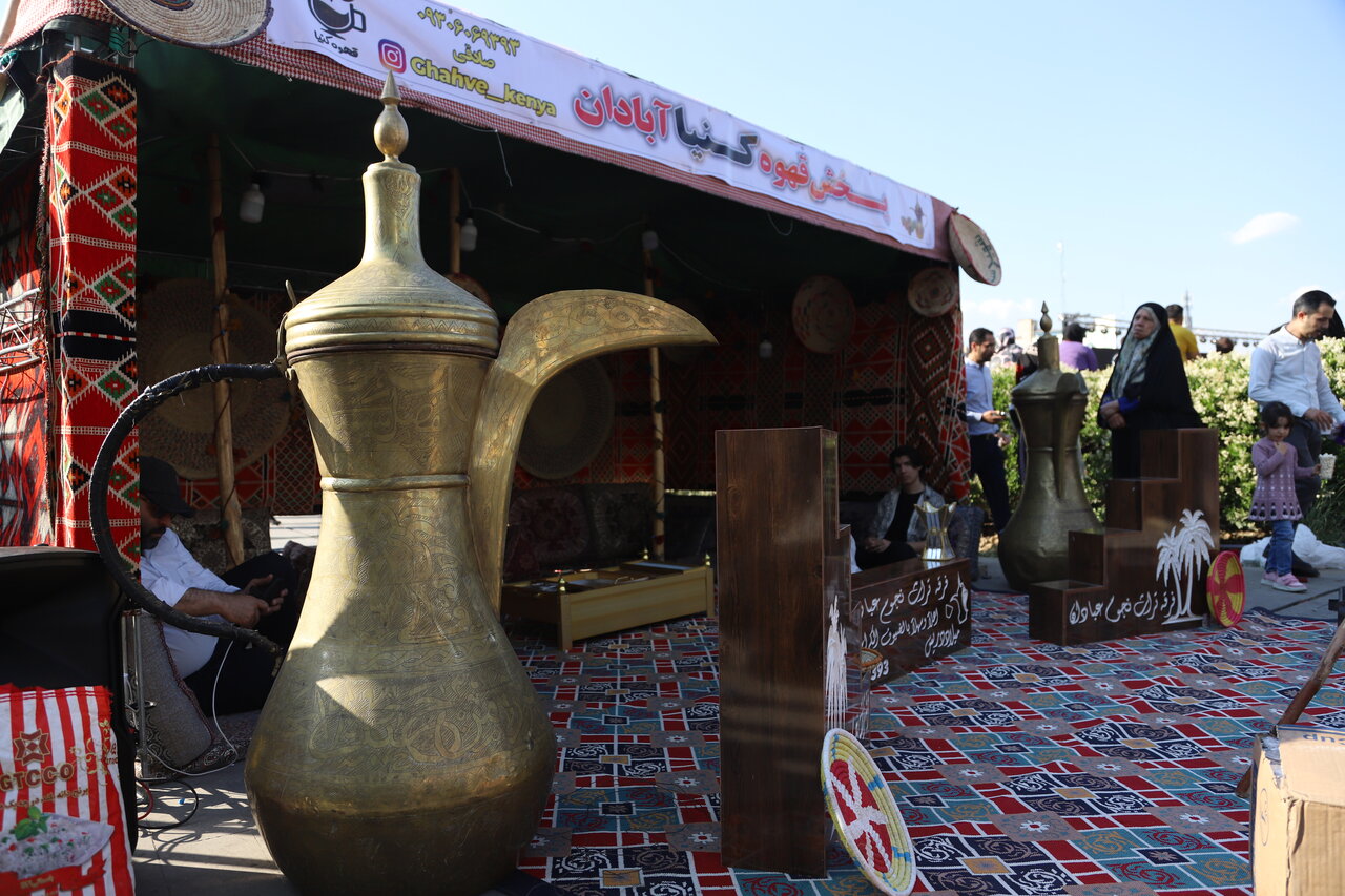 ۱۳ روایت از جشن بزرگ امام رضاییها که در تهران برگزار شد | از حضور پرنده های سبز تا پاتوق آبادانیهای عاشق امام رضا!