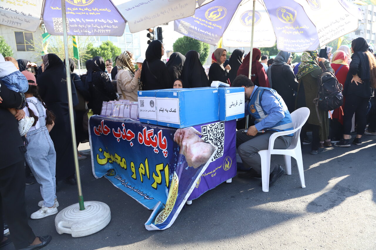 ۱۳ روایت از جشن بزرگ امام رضاییها که در تهران برگزار شد | از حضور پرنده های سبز تا پاتوق آبادانیهای عاشق امام رضا!