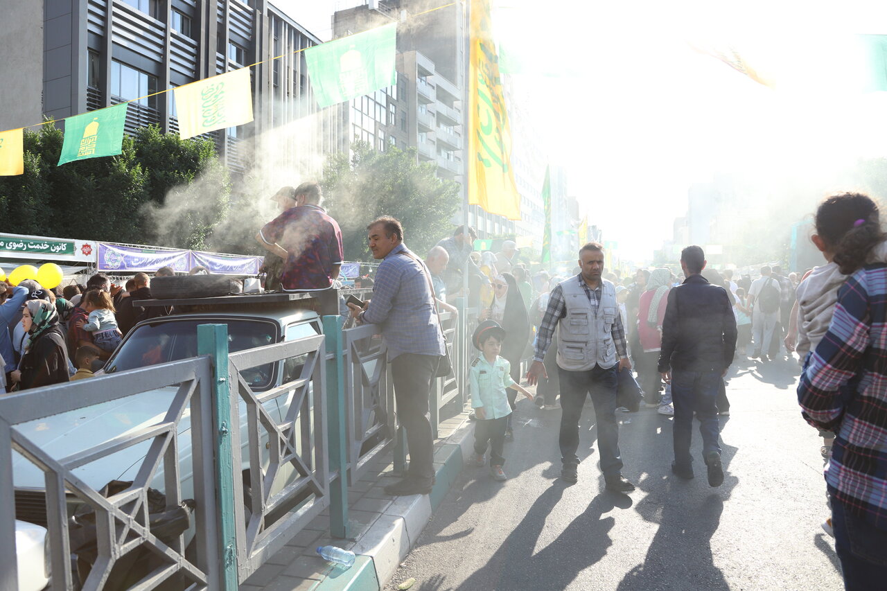 ۱۳ روایت از جشن بزرگ امام رضاییها که در تهران برگزار شد | از حضور پرنده های سبز تا پاتوق آبادانیهای عاشق امام رضا!