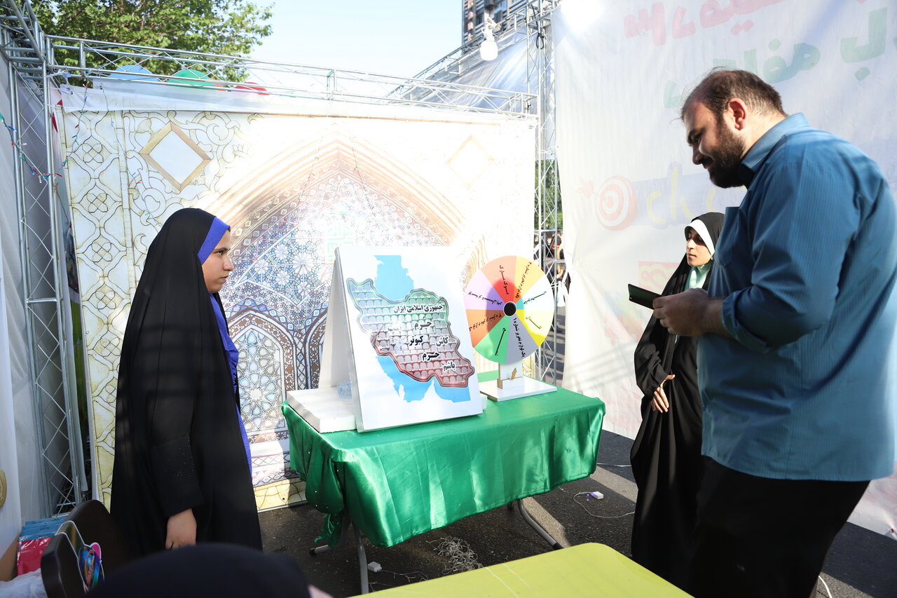 ۱۳ روایت از جشن بزرگ امام رضاییها که در تهران برگزار شد | از حضور پرنده های سبز تا پاتوق آبادانیهای عاشق امام رضا!